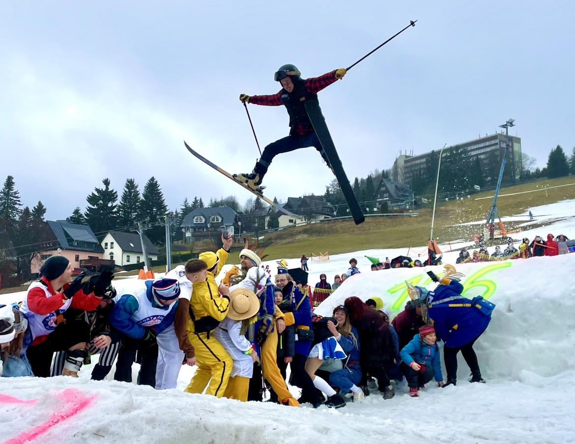 Skifasching24_wms