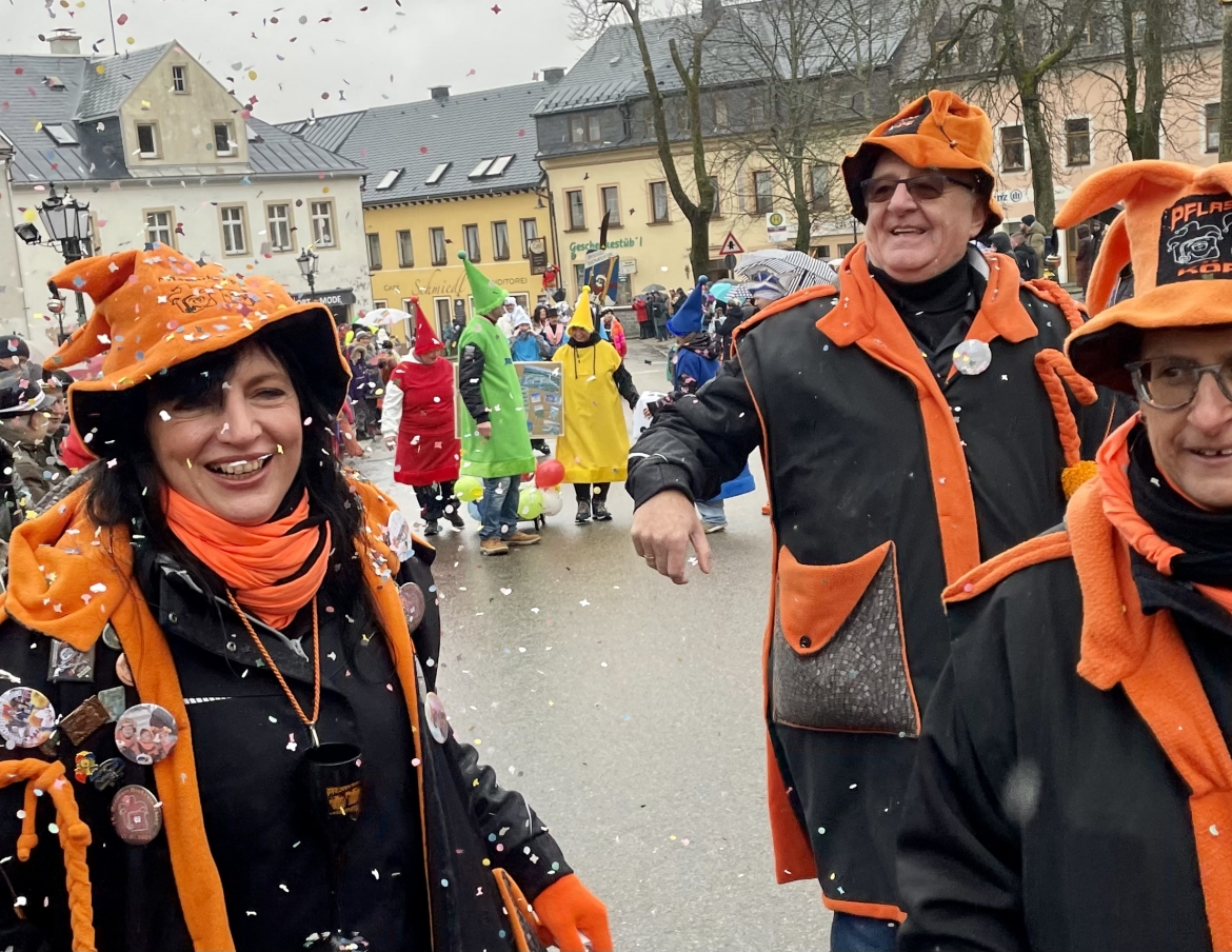 106. Skifasching