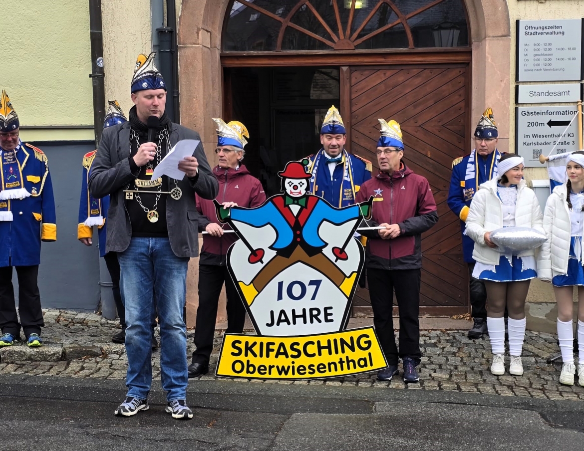 107. Skifasching